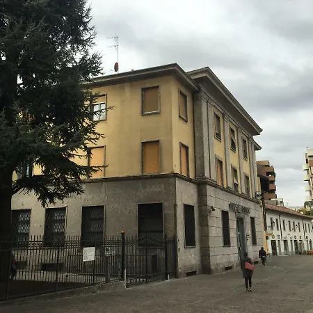 Home Suite Desio Apartment Desio