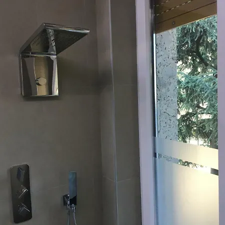 Home Suite Desio Apartment
